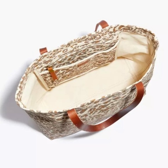 The Canvas Transport Tote from Madewell - Picture 3 of 7